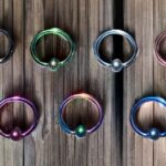 Captive bead rings